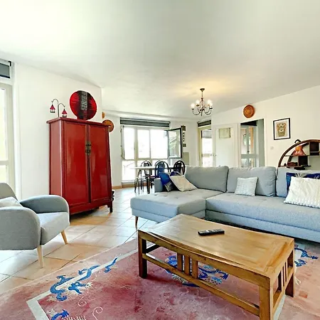 3 Bedroom - Heart Of - No Wifi Apartment