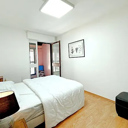3 Bedroom - Heart Of - No Wifi